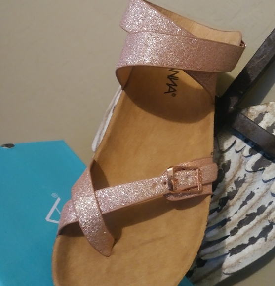 Anna Womens Strappy Sandals - Picture 3 of 6